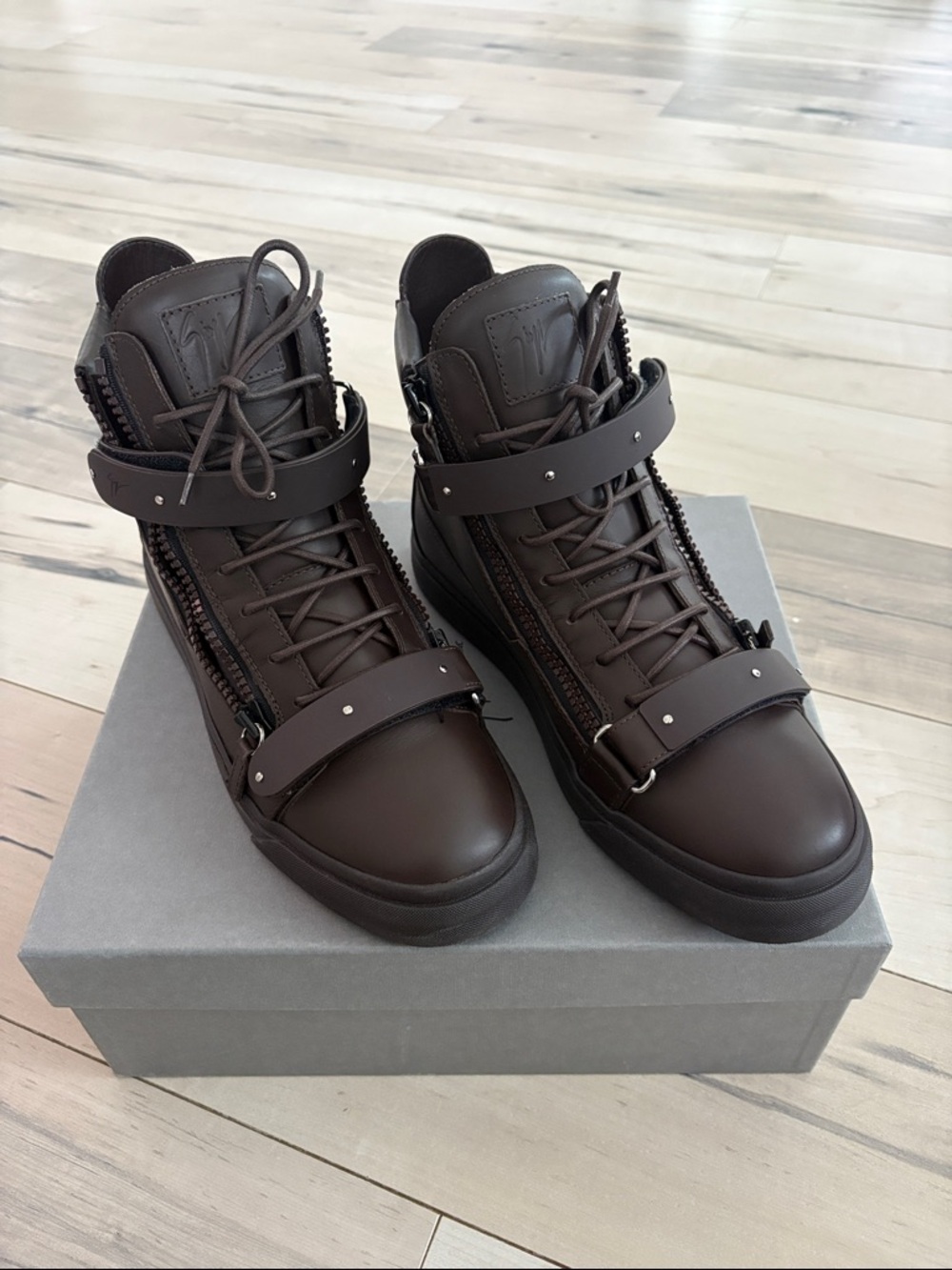 New Giuseppe Zanotti Men's High-Top Leather Sneakers in Dark Brown